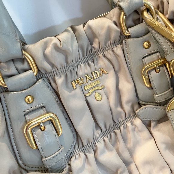 SOLD Prada Gaufre Convertible tote bag SOLD - Picture 2 of 16